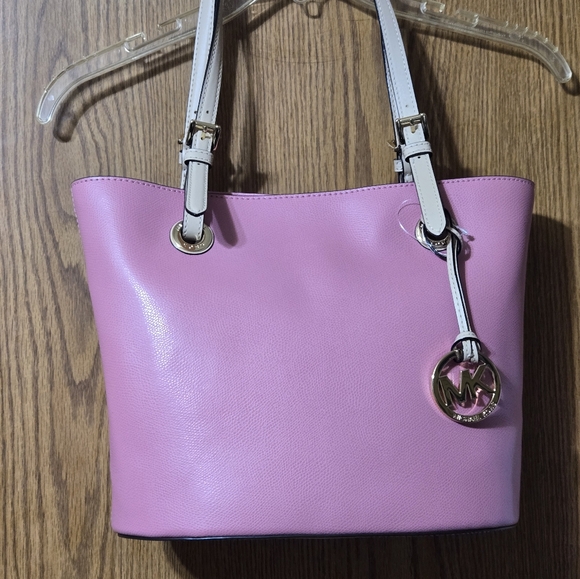 NWT Michael kors leather medium tote - Picture 6 of 7